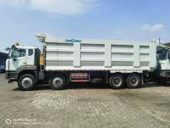 SINOTRUK HOWO NX 8X4 DUMP TRUCK（Transporting coal）