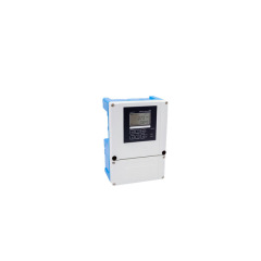 Transmisor de oxígeno disuelto Swiss E+H modelo COM253-DX0005