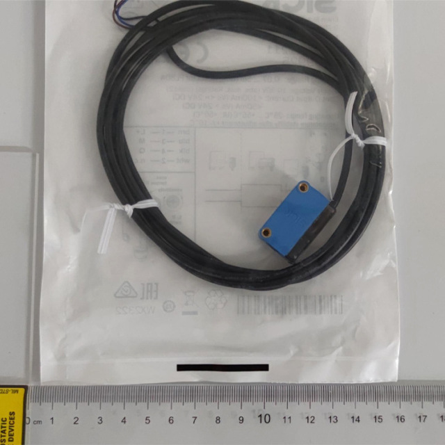 德国SICK 迷你型光电传感器 型号GL6G-N1211
