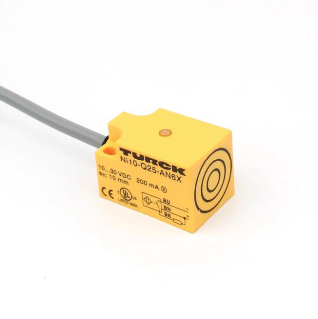 TURCK Inductive Sensors NI5-Q18-AP6X