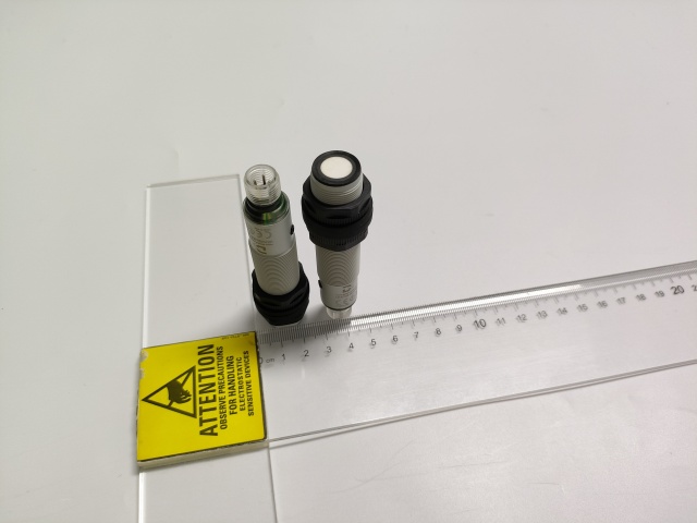 Sensor ultrasónico italiano Micro Detectors serie UK1 UK1C/G2-0ESY