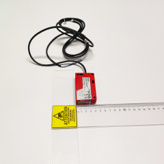 Thiết bị thu tín hiệu an toàn chùm tia đơn Leuze của Đức SLE46CI-70.K2/4P còn hàng