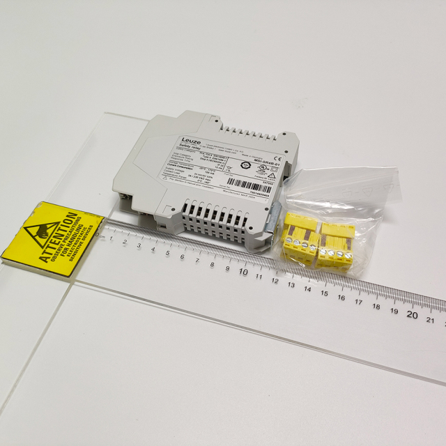 Dispositivos de seguridad de un solo haz LEUZE MSI-SR4B-01 en stock