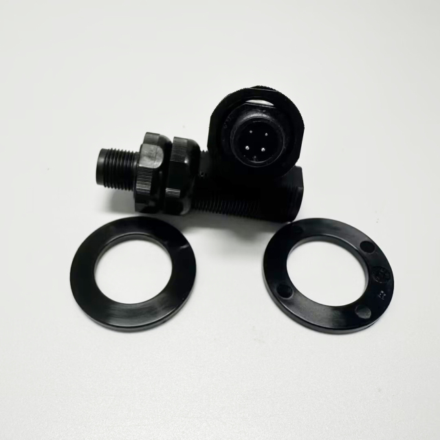 德国Leuze对射式光电传感器接收器LE318B/4P-M12现货