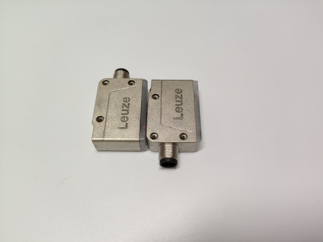 德国Leuze非偏振镜反射式光电传感器RK18B.1/2N-M12现货