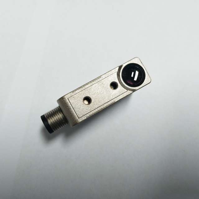 德国Leuze偏振镜反射式光电传感器PRK18B.T2/PX-M12现货
