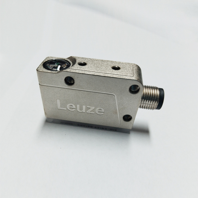 德国Leuze偏振镜反射式光电传感器PRK18B.T2/PX-M12现货