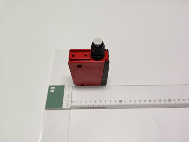 Cảm biến quang điện phản xạ ngược phân cực Leuze PRK 96M/R-1850-25 của Đức còn hàng