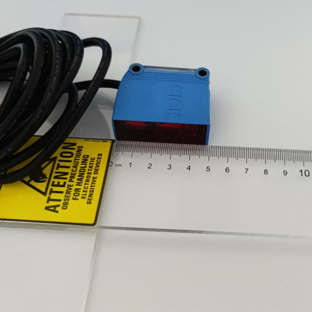 German SICK Cylindrical Photoelectric Sensor Model GTB10-P8211 G10 Series Genuine Spot In Stock