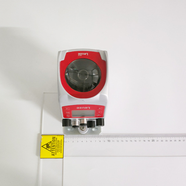 Sensor de alcance óptico alemán Leuze modelo AMS 304i 40