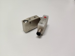 德国Leuze非偏振镜反射式光电传感器RK18B.1/2N-M12现货