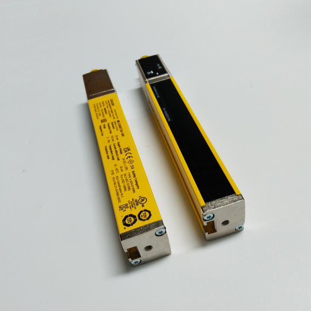 Немецкий передатчик Leuze MLC500T30-150