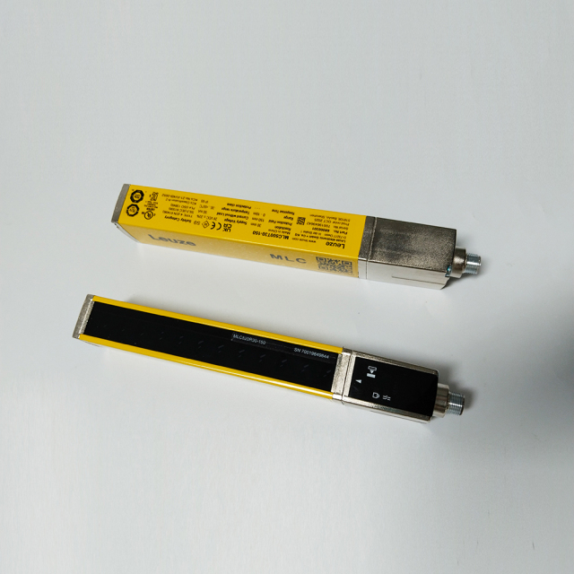 Немецкий передатчик Leuze MLC500T30-150