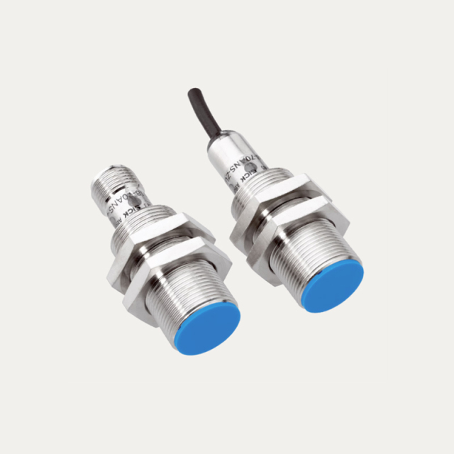 German SICK Sensors MM18-70APS-ZCK