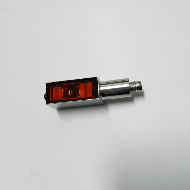 Cảm biến quang điện Leuze của Đức PRK53C.T3/6T-M8