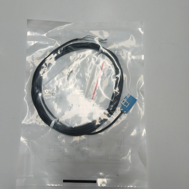 SICK GTB2F-N1131 Background Suppression Photoelectric Sensor