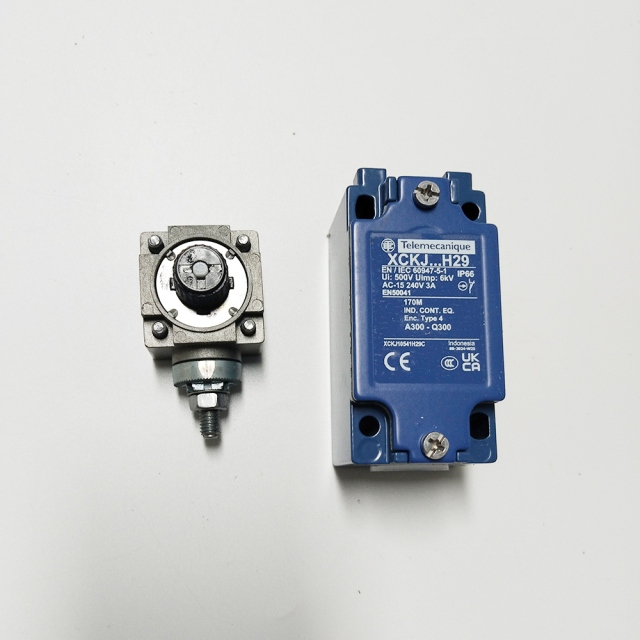 Telemecanique XCKJ10541H29C Limit Switch