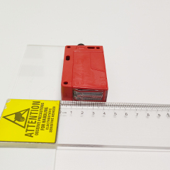 German LEUZE PRK46C.D/4P-M12 Polarized Retro-reflective Photoelectric Sensor