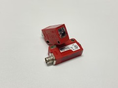 Còn hàng Tiếng Đức LEUZE PRK3C.T3/6T-M8 Cảm biến quang điện phản xạ cực hóa