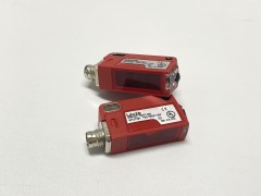 Còn hàng Tiếng Đức LEUZE PRK3C.T3/6T-M8 Cảm biến quang điện phản xạ cực hóa