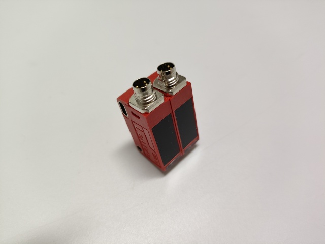Còn hàng Tiếng Đức LEUZE HT3CI.X/4P-M8 Cảm biến khuếch tán với chế độ loại bỏ nền