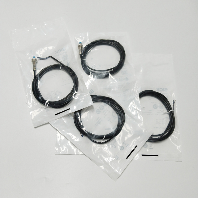 现货库存德国SICK西克电感式接近传感器 IME08-04NPOZW2K
