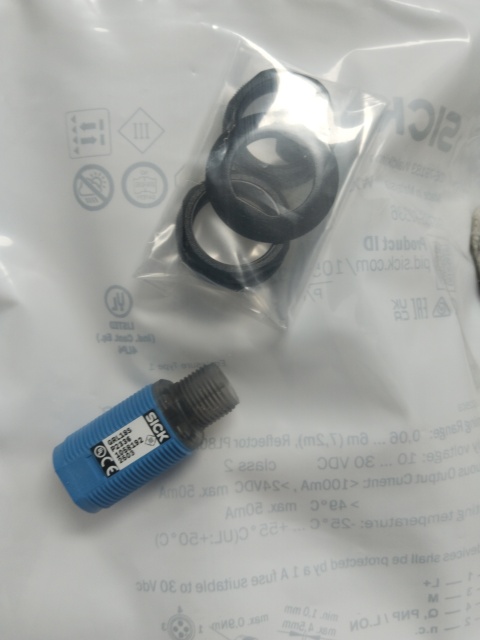 In Stock German SICK Photoelectric Sensors GRL18S-P2336