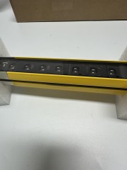 In Stock German LEUZE Safety Light Curtain Receiver ELC110R30-1200