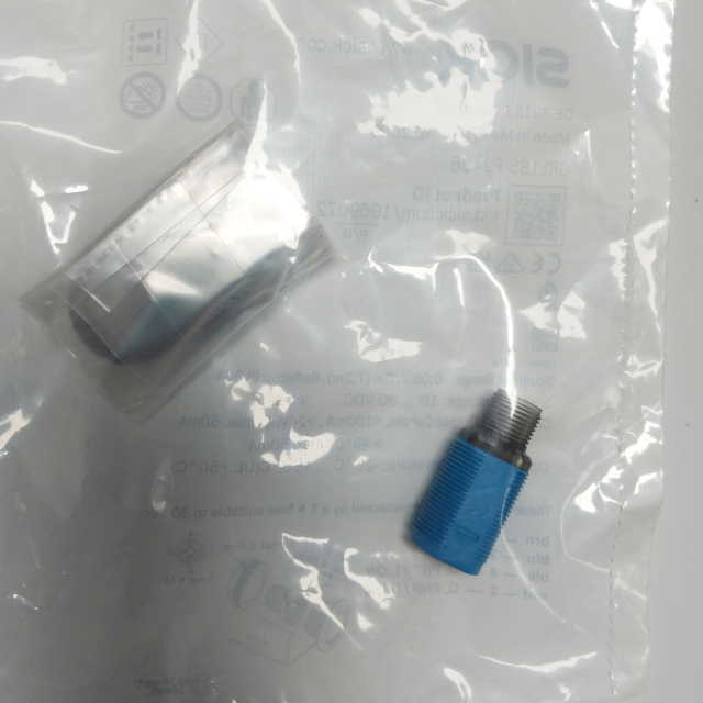 In Stock German SICK Photoelectric Sensor GRL18S-P2436