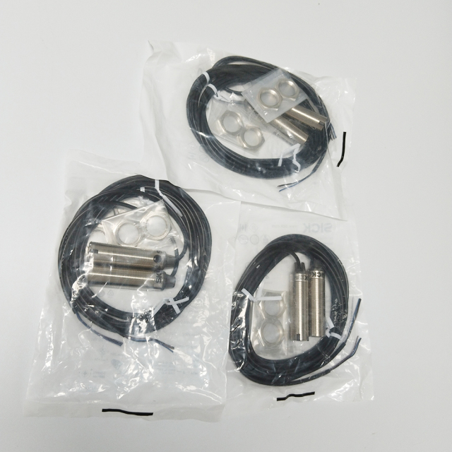 In Stock German SICK Photoelectric Sensors GRSE18-P1142