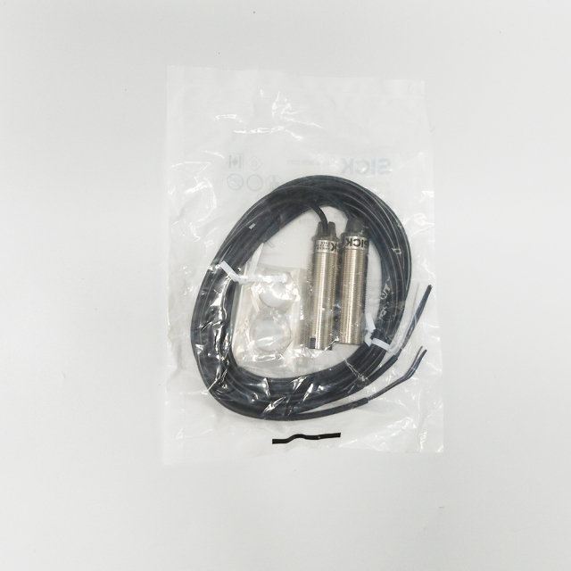 In Stock German SICK Photoelectric Sensors GRSE18-P1142