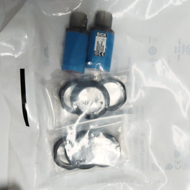 In Stock German SICK Photoelectric Sensors GRSE18S-P2447
