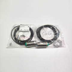 In Stock German P+F  NBB15-30GM50-E2 Proximity Switch