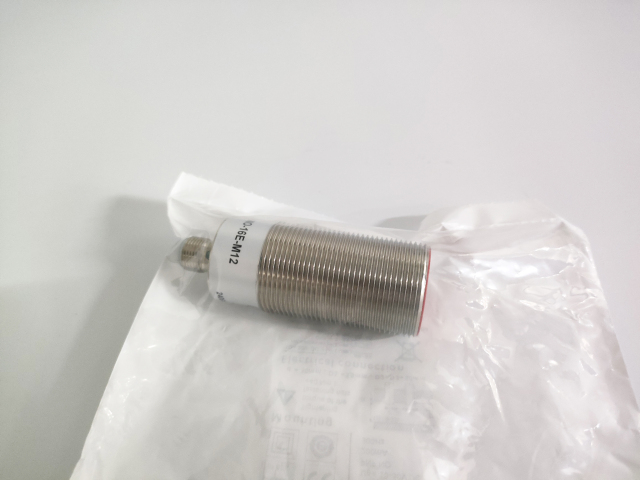 In Stock German LEUZE Inductive Proximity Switch Model IS 130MM/4NO-16E-M12