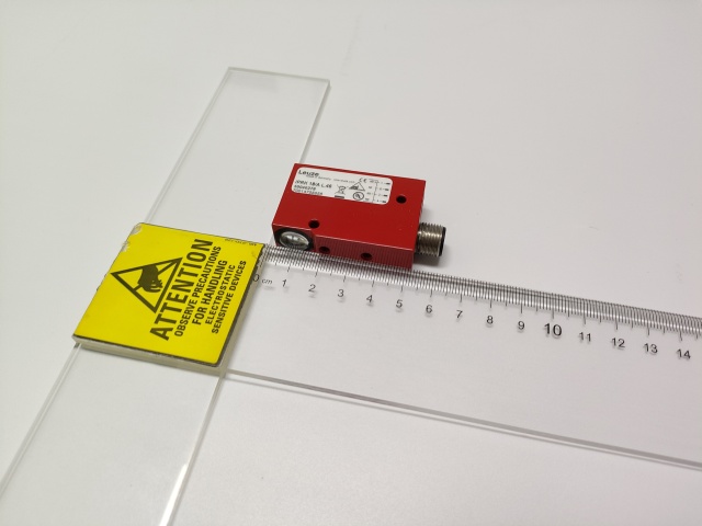 In Stock German LEUZE Polarized Retro-Reflective Photoelectric Sensor IPRK 18/A L.4
