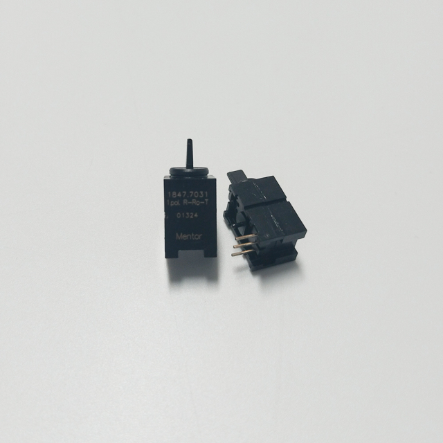 In Stock German MENTOR toggle switch model 1847.7031