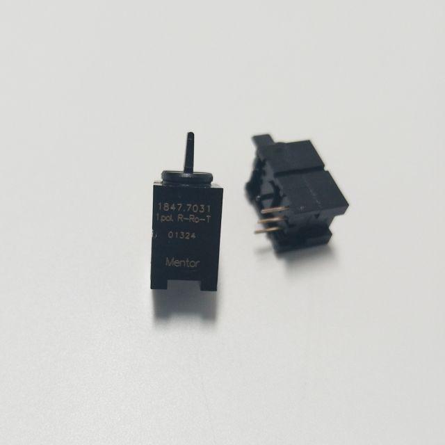 In Stock German MENTOR toggle switch model 1847.7031