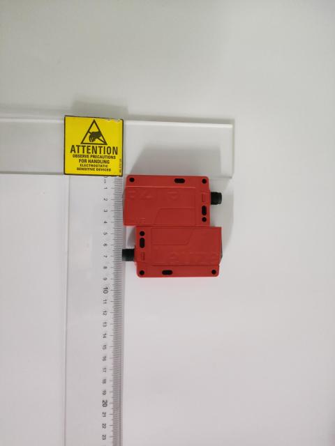 In Stock German LEUZE Single Light Beam Safety Device Transmitter SLS46CI-70.K28-M12