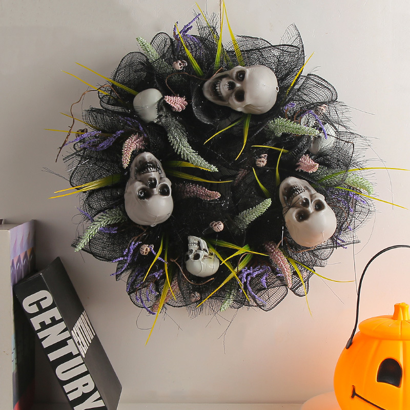 Halloween Black Gauze Skull Wreath