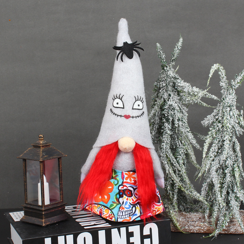 Pointy hat no face doll