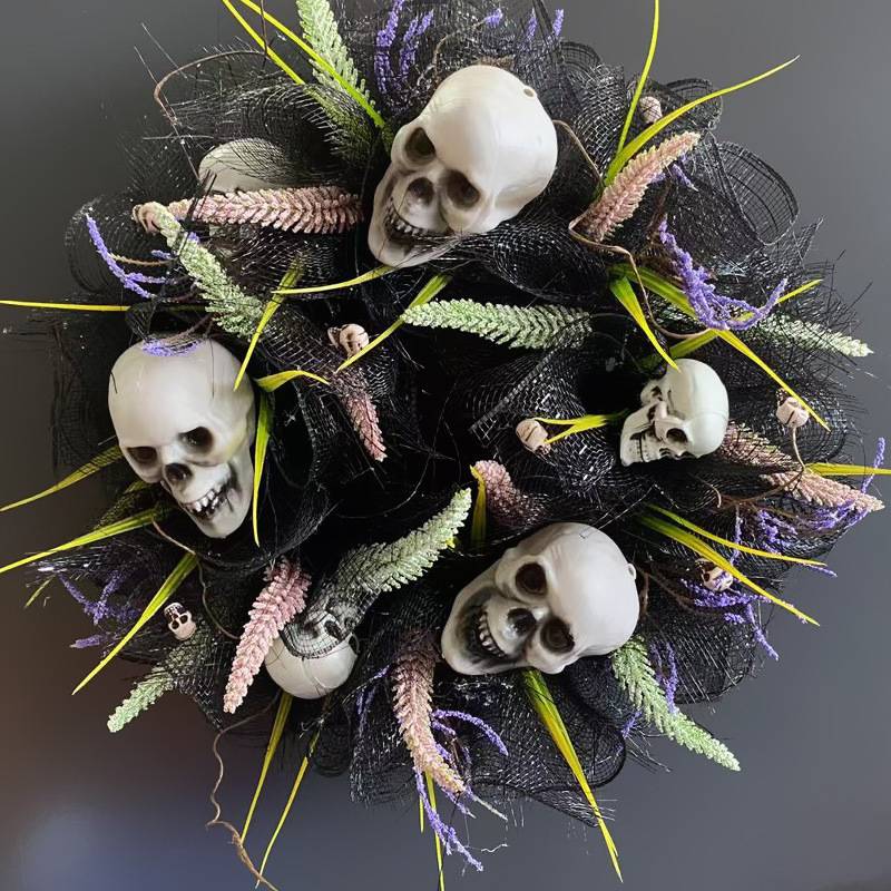 Halloween Black Gauze Skull Wreath
