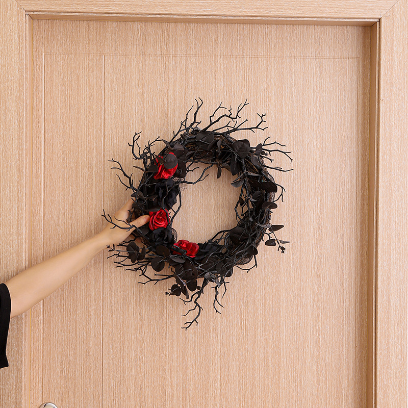 Halloween deadwood wreaths simulate flowers decorated with black wreaths hanging on doors