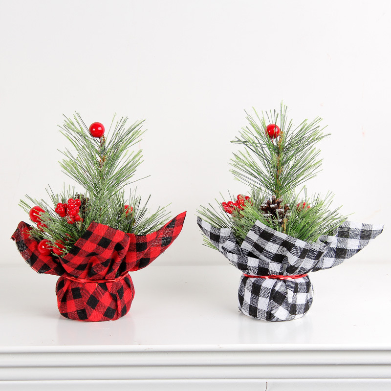 Mini Lattice Christmas Tree Simulation Red Fruit Tree Tabletop Decoration