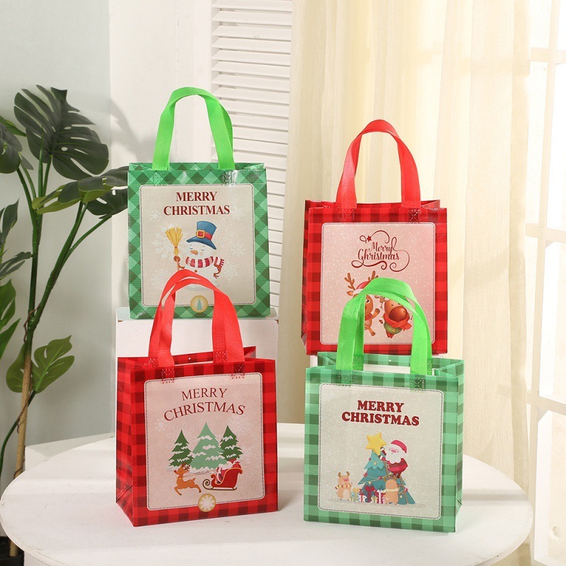 23cm*22cm*11cm Christmas Gift Bags with Handles Reusable Christmas Bags Multifunctional Non Woven Christmas Gift