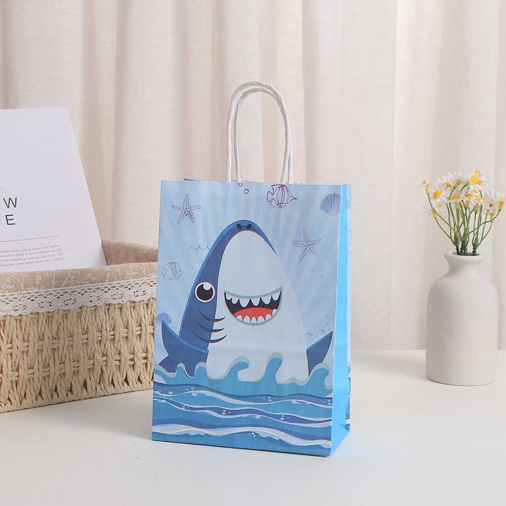 21cm*15cm*8cm Shark Party Bags with Paper Twist Handles Blue Shark Theme Candy Goodie Bags Present Bags