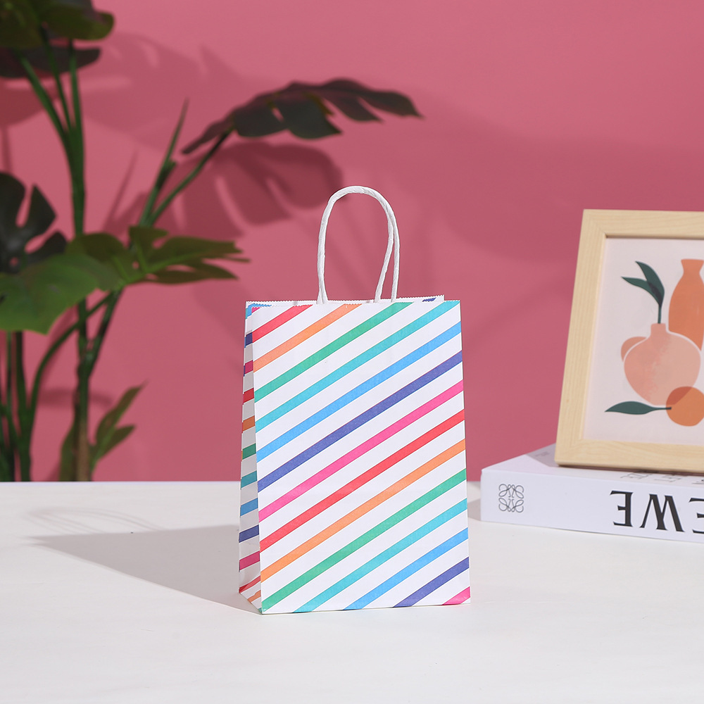 21cm*15cm*8cm Rainbow Gift Bags Paper Bags with Handles Rainbow Striped Gift Bags