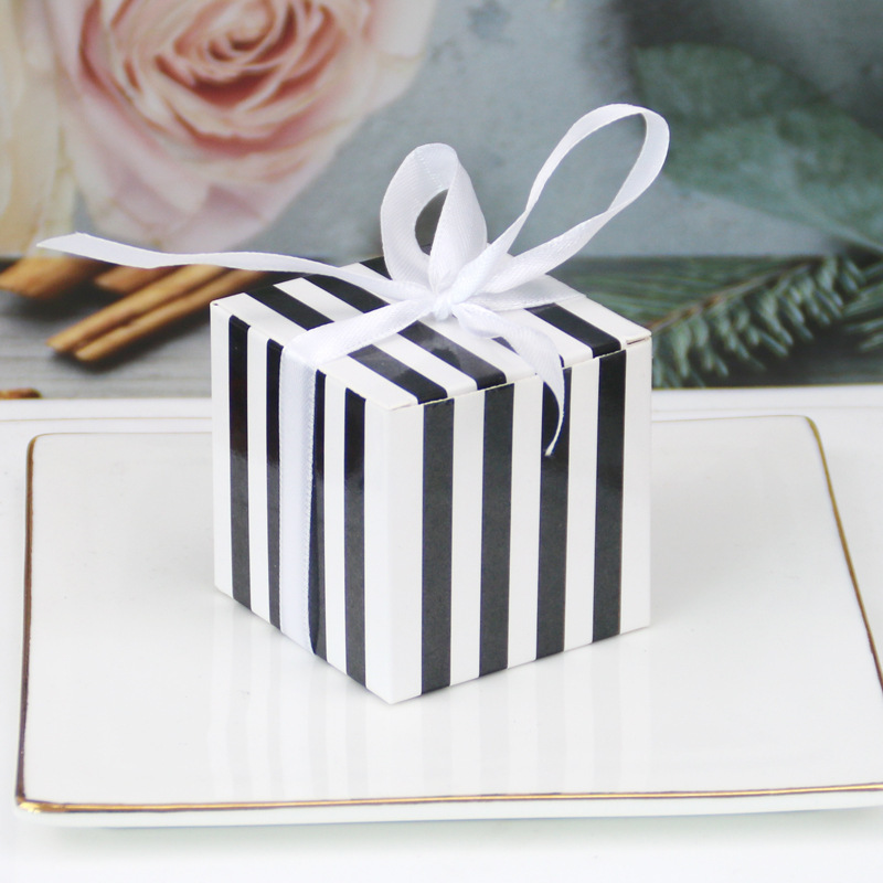 Beautiful Squared Boxes with Lids Perfect for Weddings Birthday Graduations