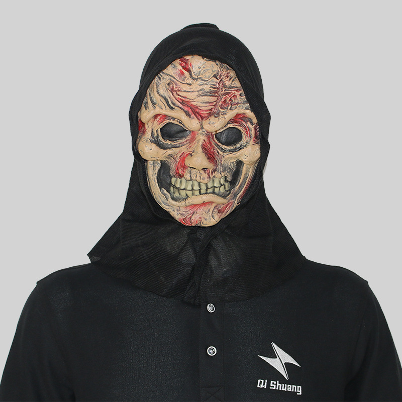 A rotten face mask
