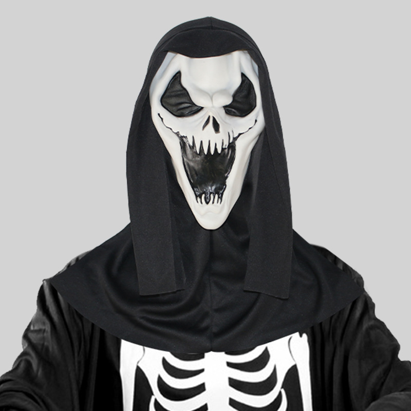 Big fangs mask