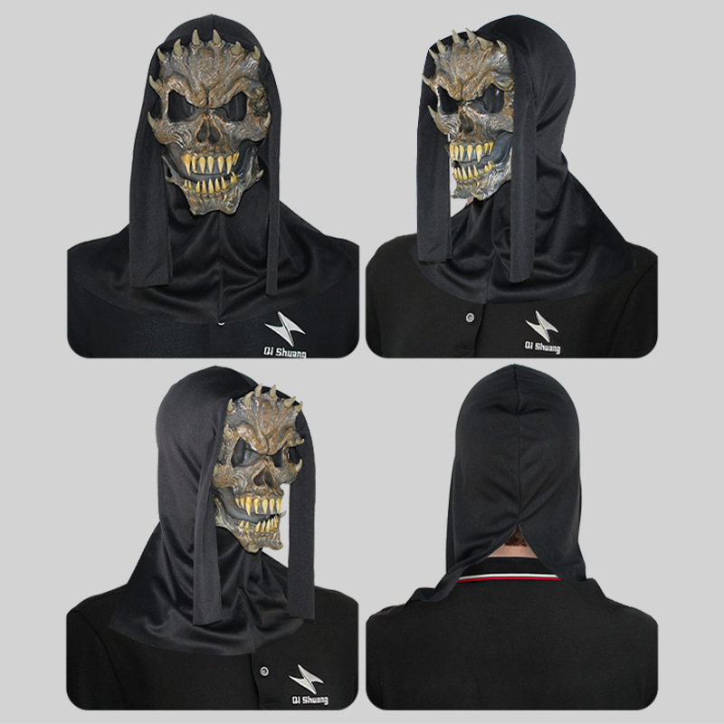 The Polygonal mask